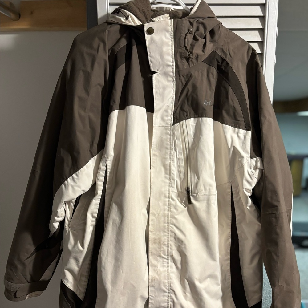 Men's Hooded Ski Jacket in Brown and White